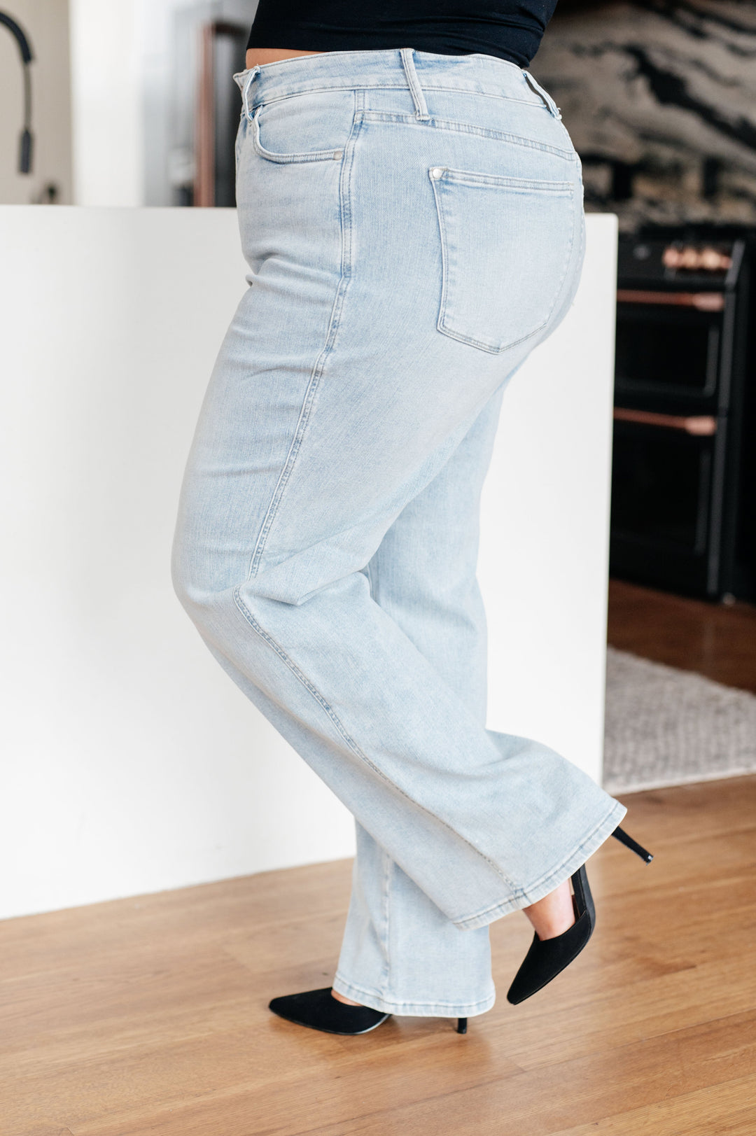 Judy Blue High Rise Control Top Vintage Wash Straight Jeans