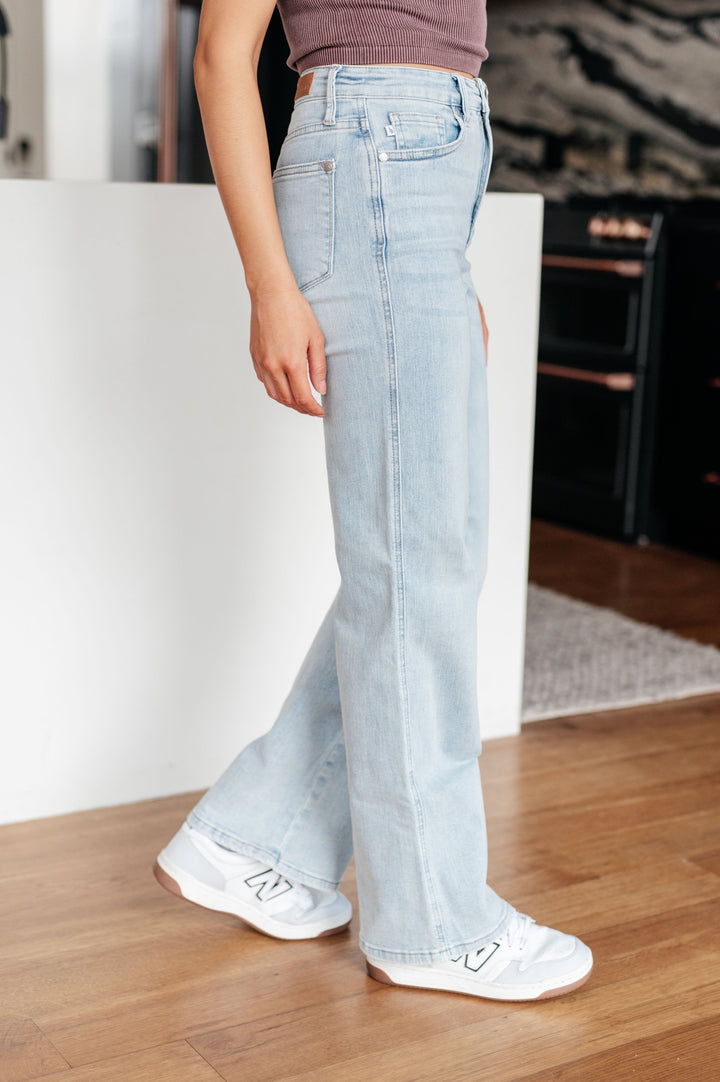 Judy Blue High Rise Control Top Vintage Wash Straight Jeans