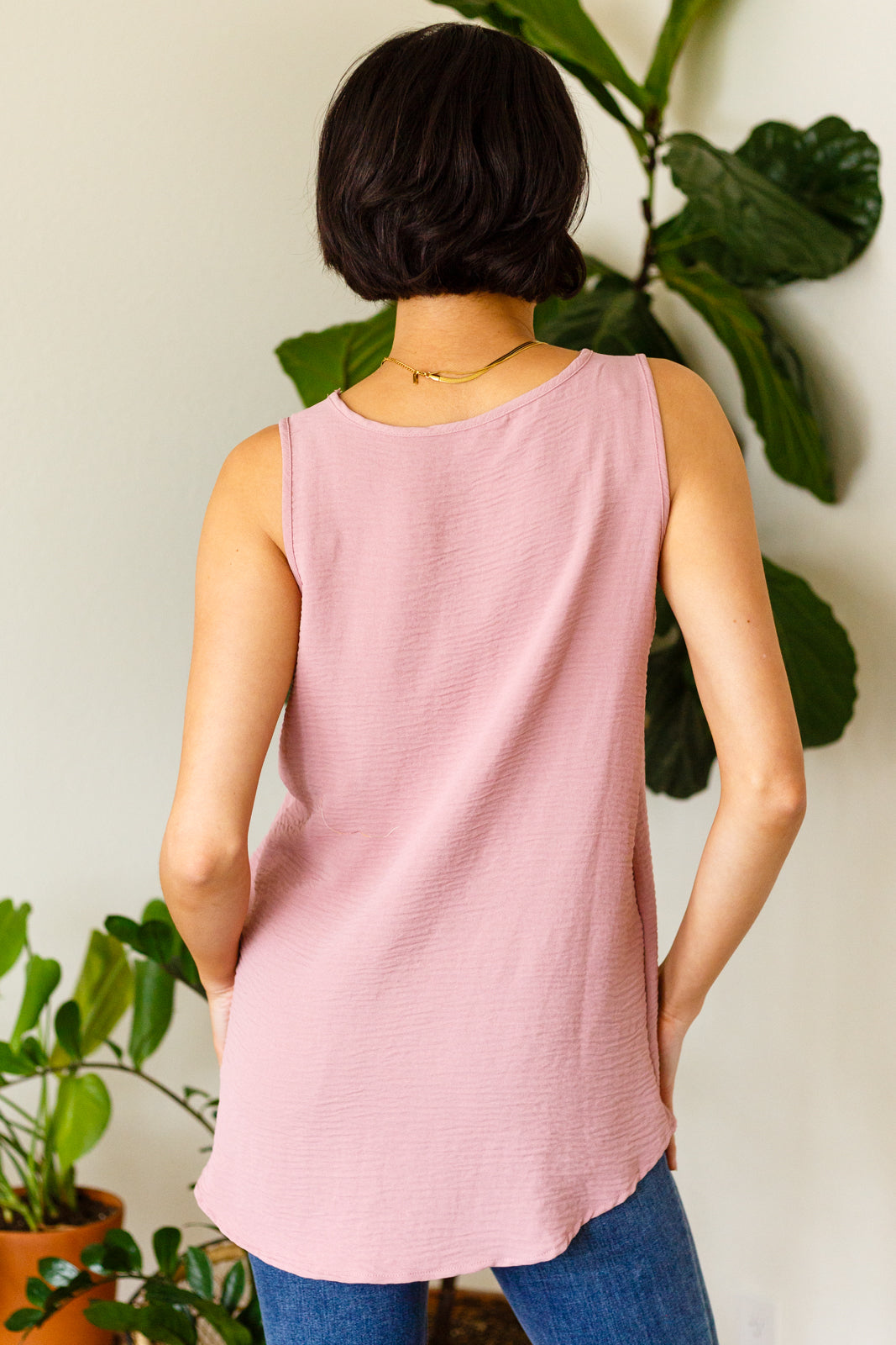 Calling For Spring Sleeveless Blouse!