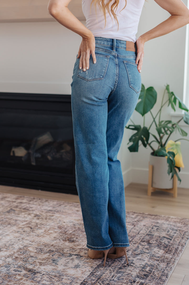 Judy Blue High Rise Control Top 90's Straight Jeans!