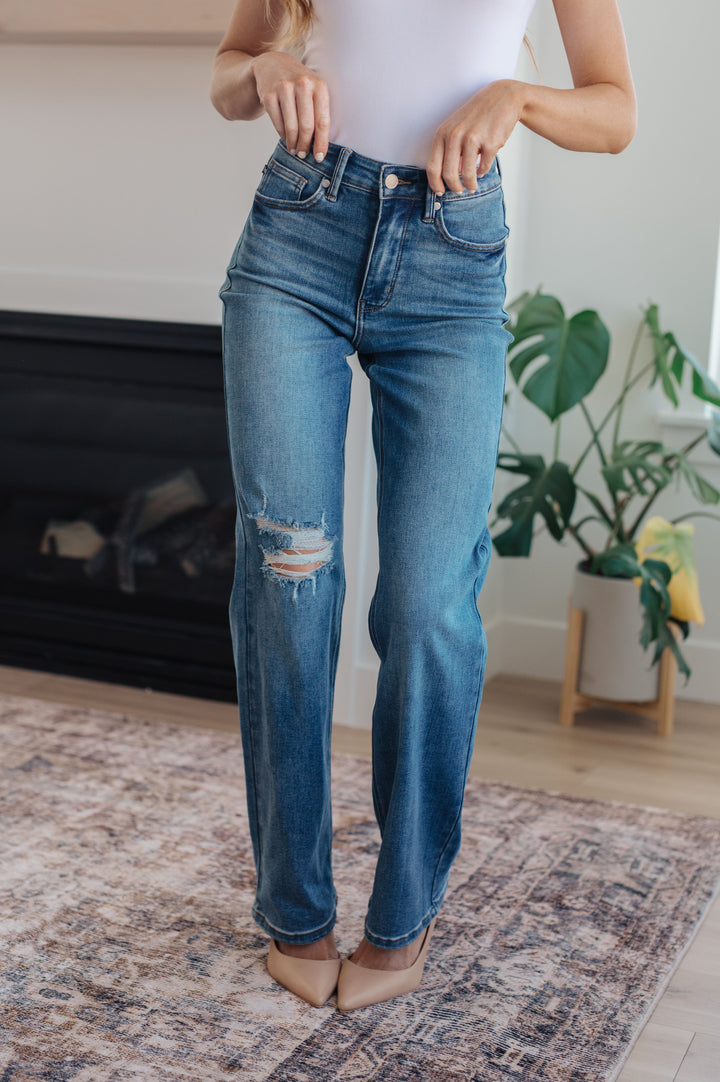 Judy Blue High Rise Control Top 90's Straight Jeans!