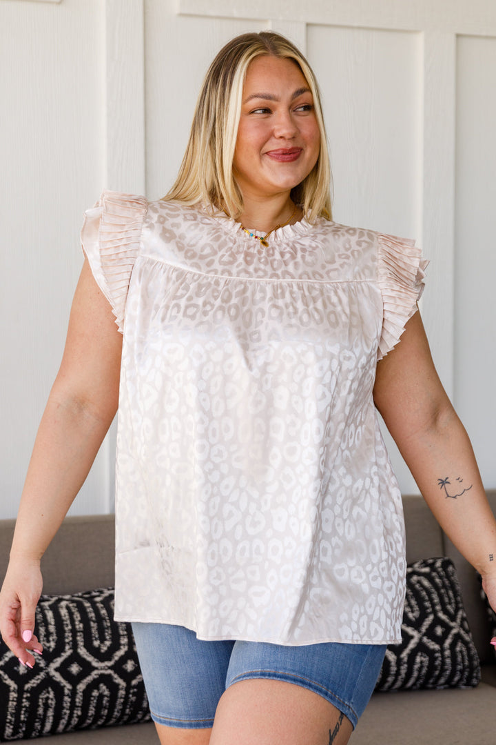 City Escape Top in Pearl!