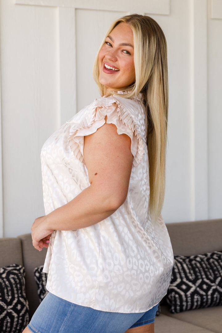 City Escape Top in Pearl!