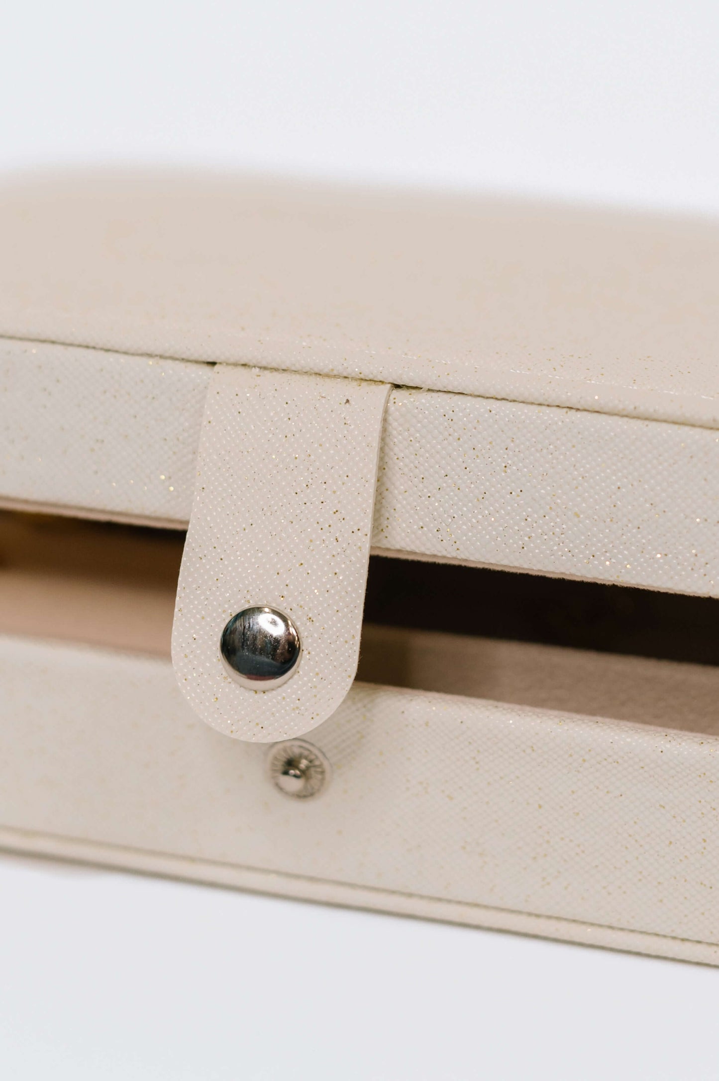 Everywhere In Between Jewelry Organizer