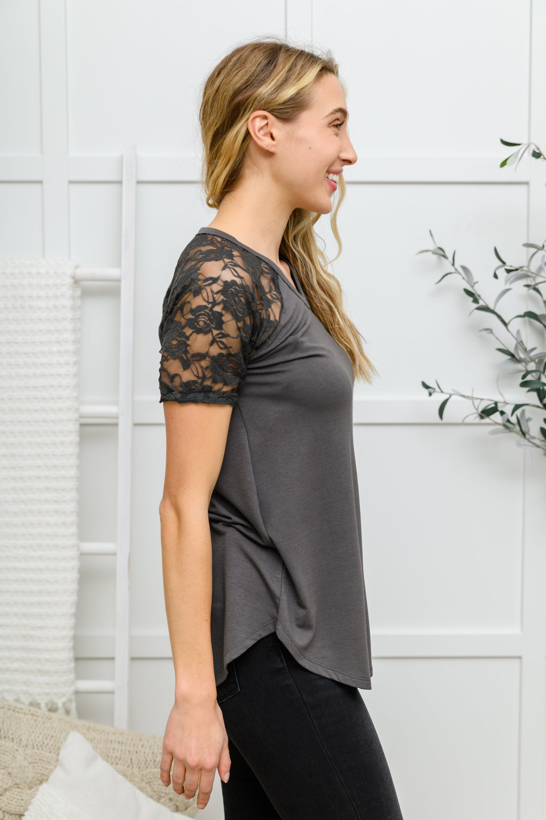 Lace Detail Short Sleeve Tee In Gray!