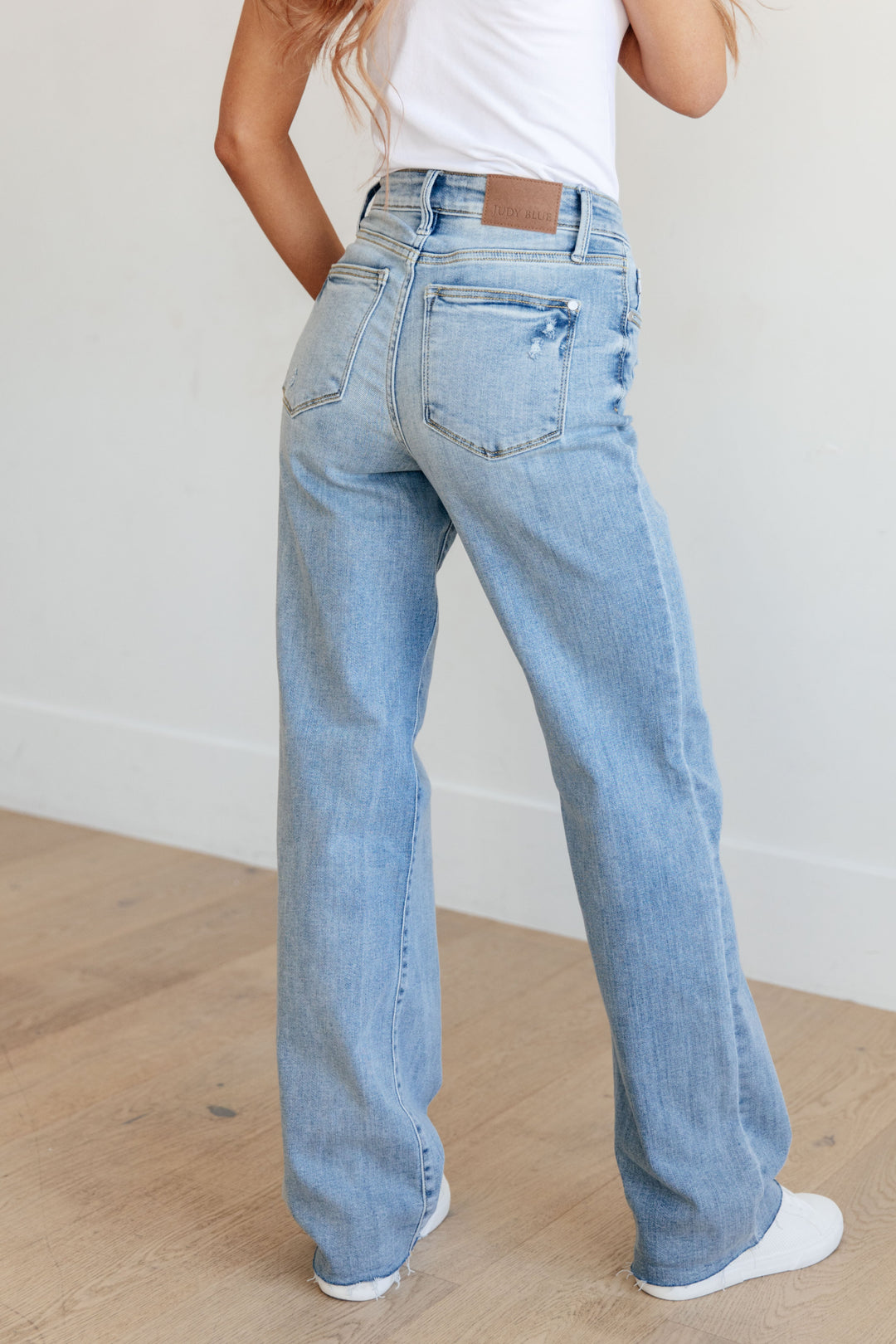 Judy Blue High Rise V Front Waistband Straight Jeans