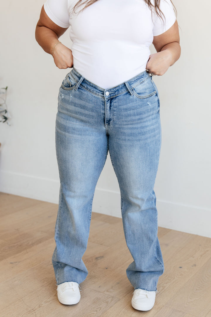 Judy Blue High Rise V Front Waistband Straight Jeans