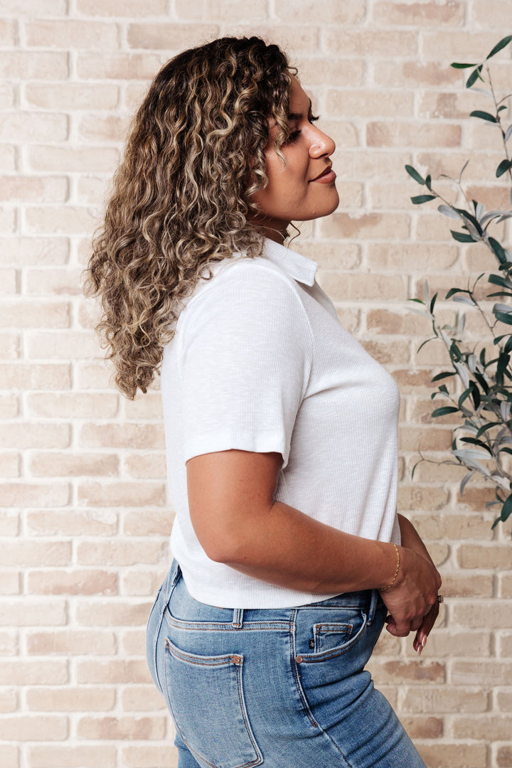 Rory Ribbed Cropped Tennis Tee in White!