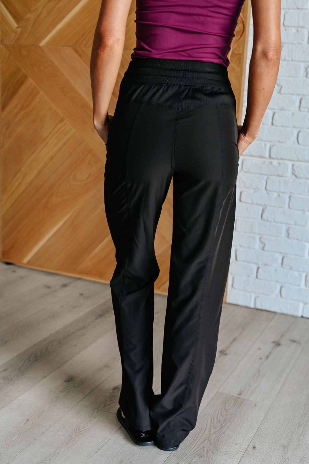 Runner's High Drawstring Joggers in Black