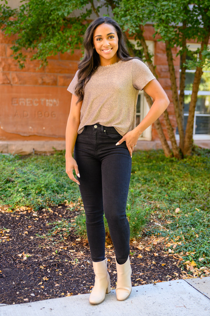 Sweetly Twinkle Short Sleeve Knit Top!