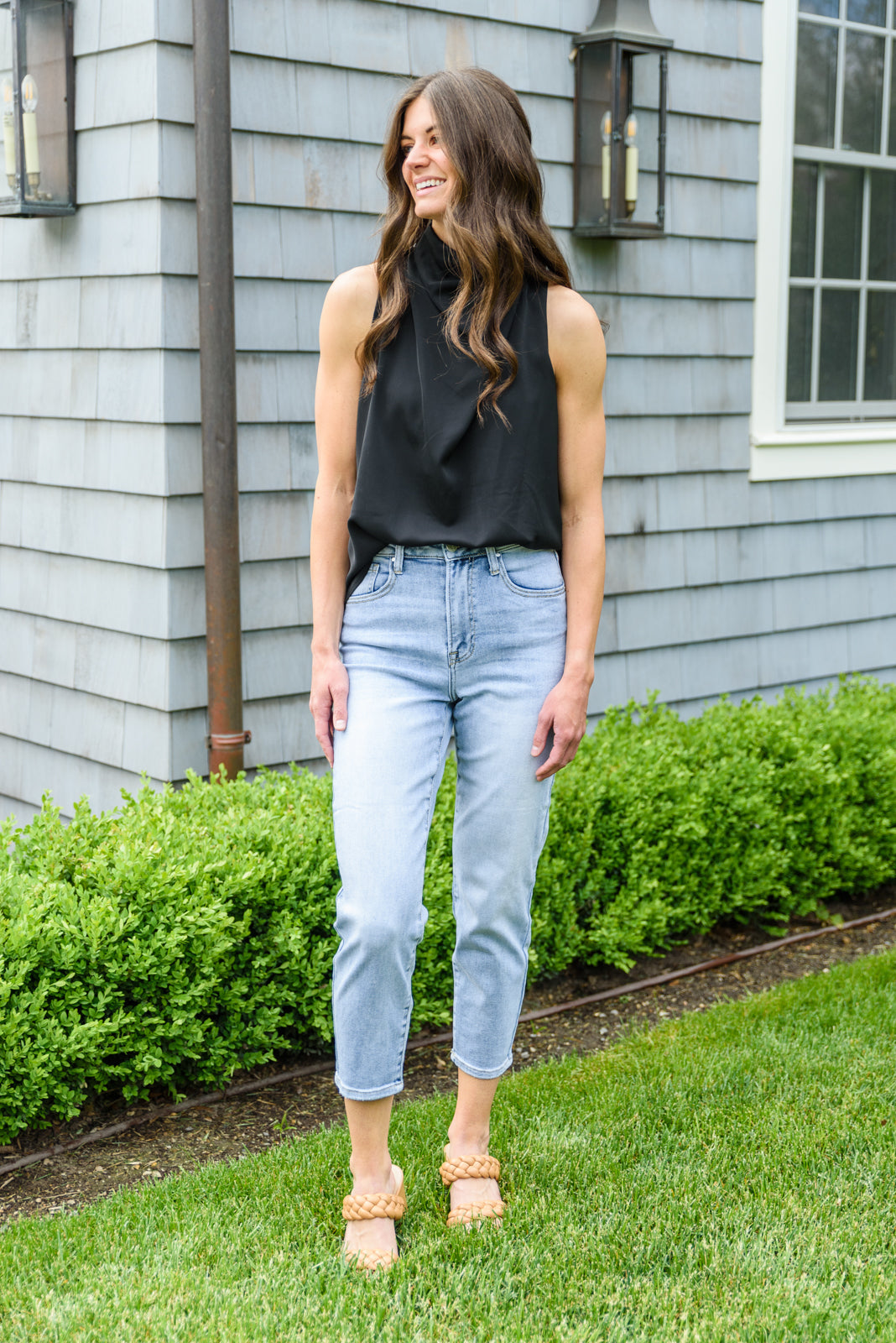 Risen Mom Fit Jeans