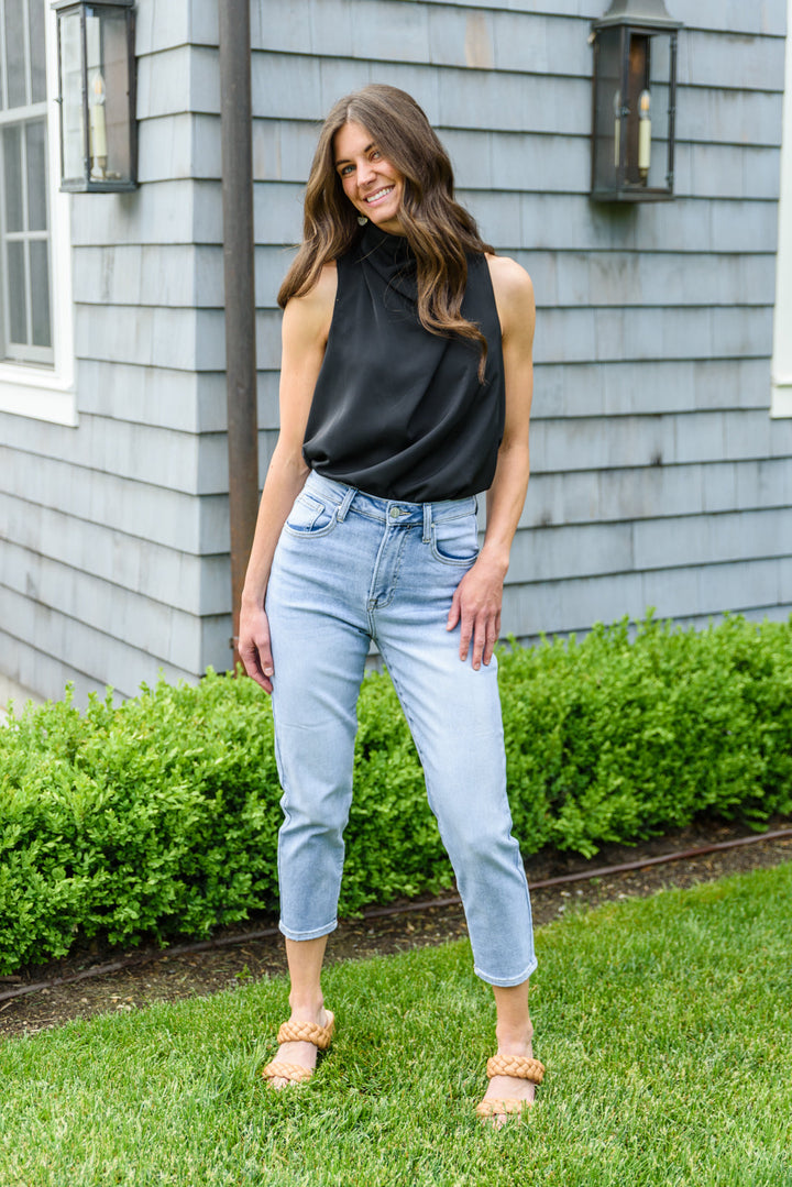 Risen Mom Fit Jeans