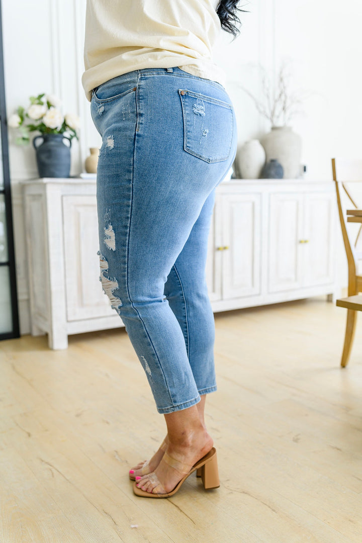 Judy Blue High Waist Destroyed Boyfriend Jeans