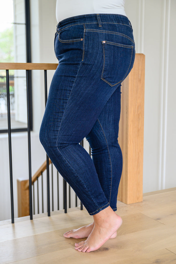 Judy Blue Back Yoke Skinny Jeans with Phone Pocket