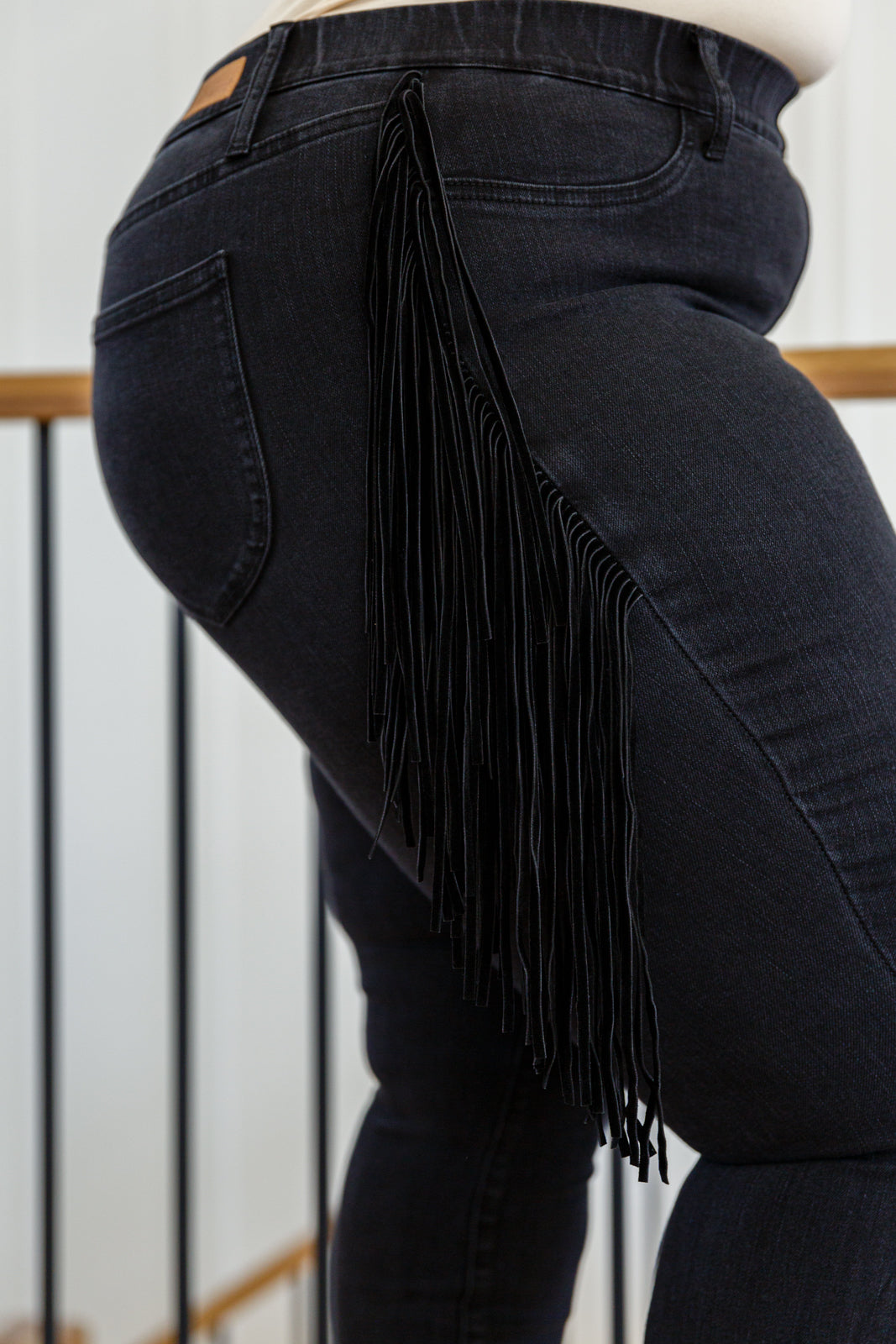 Judy Blue Side Fringe Skinny Jegging In Black